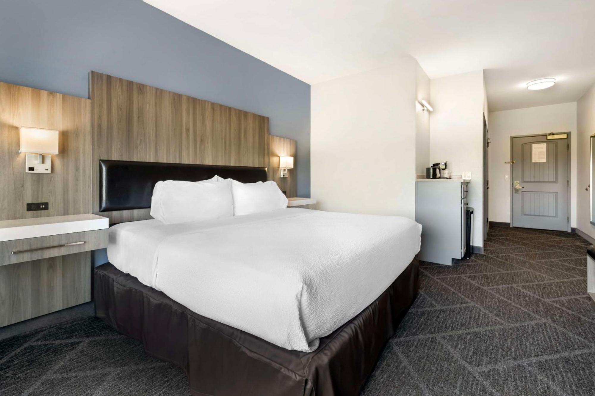 Best Western Plus Appleton Airport Mall Hotel Exterior foto